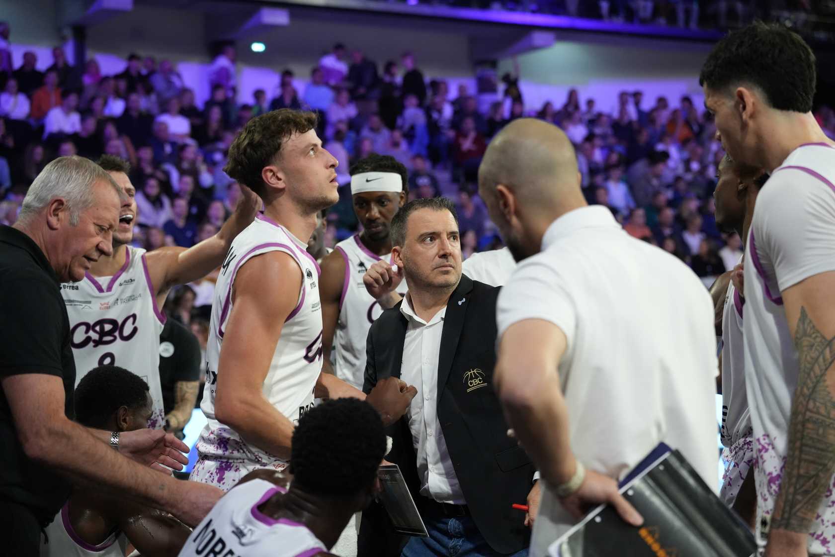 ELITE 2 - Après l’arrivée de Youri Golitin, qualifié pour la réception de Pau-Lacq-Orthez ce vendredi, le Caen BC est désormais en quête d’un pivot étranger pour densifier son secteur intérieur.