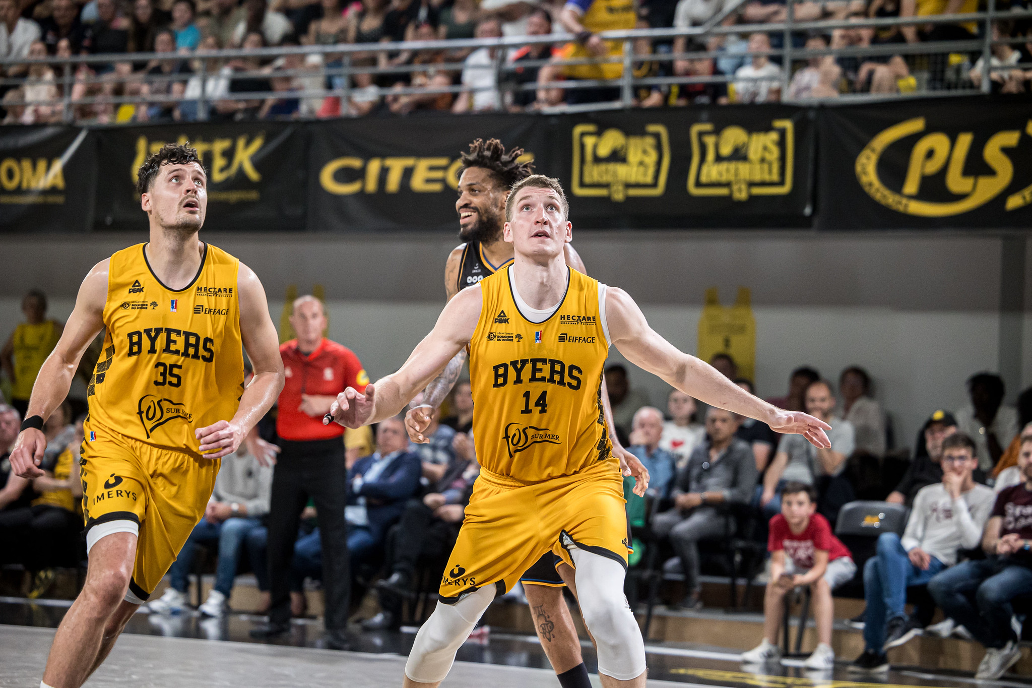 ELITE 2 - Le pivot international suédois Mattias Markusson fait son retour en France en donnant son accord à la Chorale de Roanne. Il complète ainsi l'effectif de Thomas Andrieux pour la saison 2025-2026.2