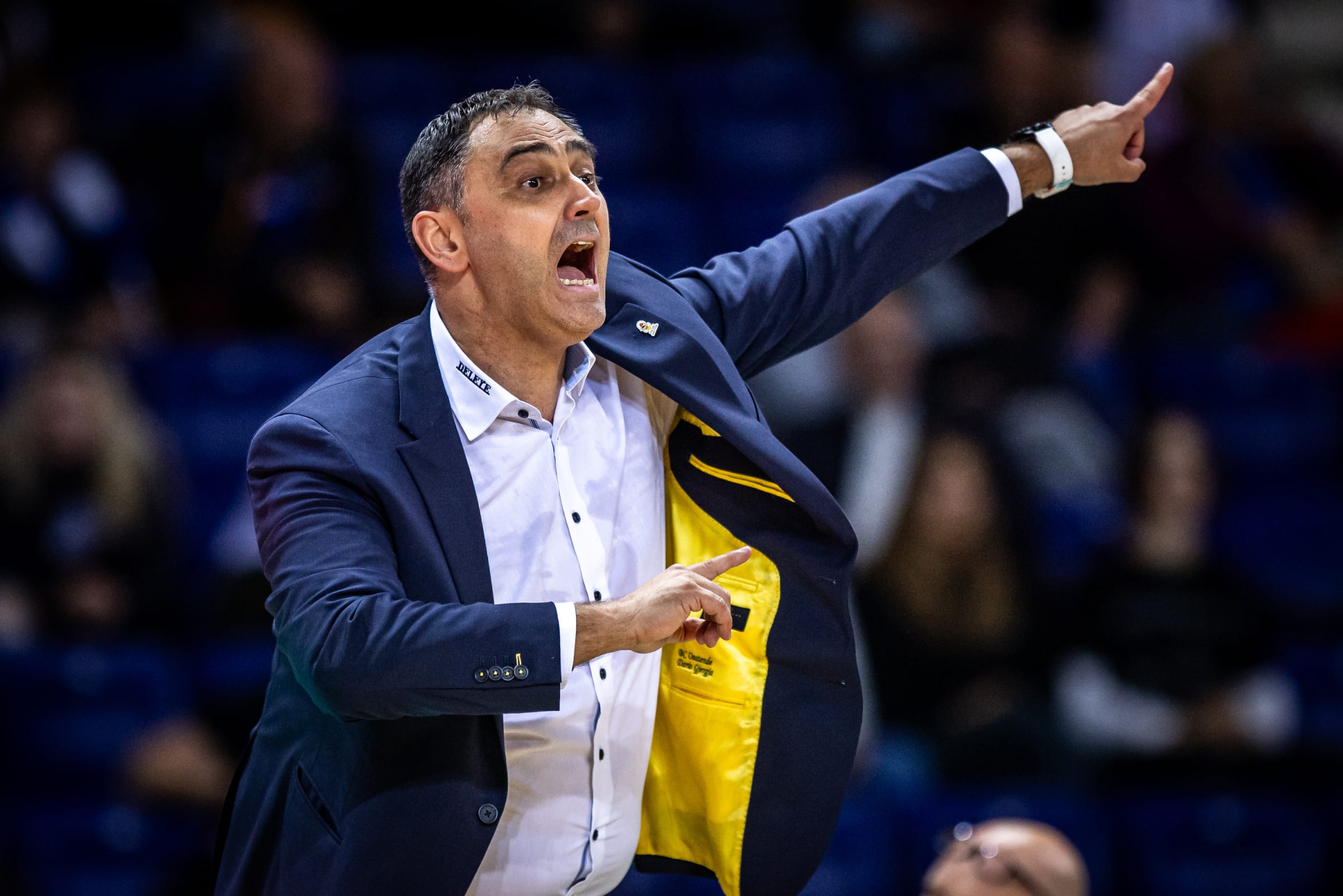 https://cdn.bebasket.fr/resources/images/blog/dario-gjergja-est-le-nouveau-coach-du-limoges-csp-1f03f155-d4cc-691e-bd22-21c45aa8f3ec.jpg