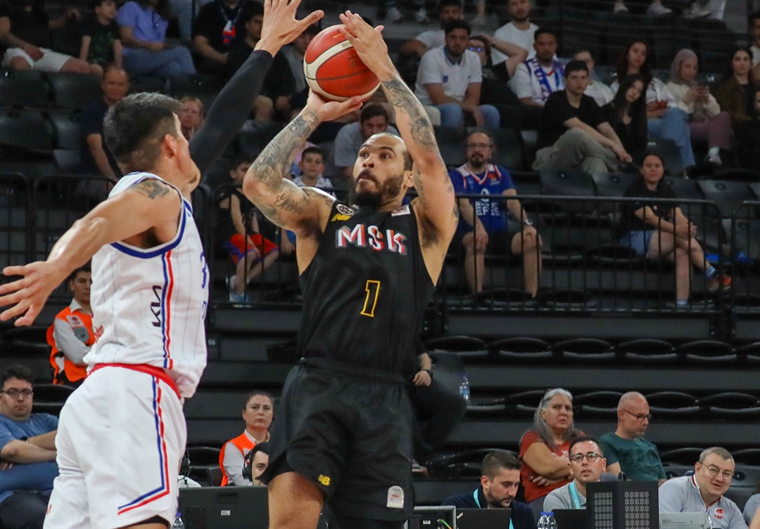 Justin Cobbs reste au Mersin Spor Kulübü
