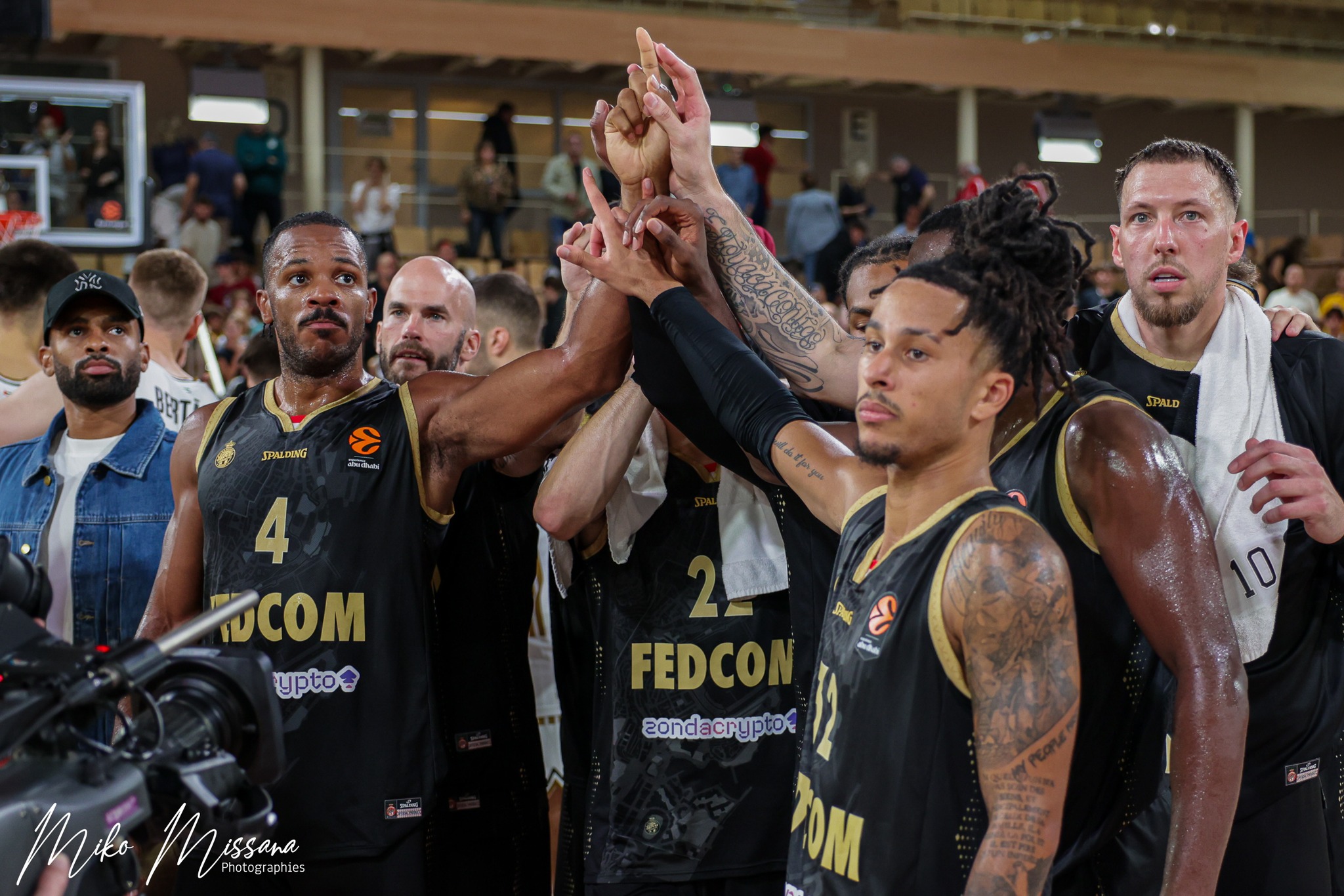 EuroLeague - Bousculée en ouverture de l’EuroLeague par le Zalgiris Kaunas, l’AS Monaco Basket a parfaitement réagi en corrigeant Dubaï Basketball (103-81). Portée par un Nikola Mirotic impressionnant et un collectif retrouvé, la Roca Team a rassuré son coach Vassilis Spanoulis, qui a salué « une belle réponse » de ses joueurs.