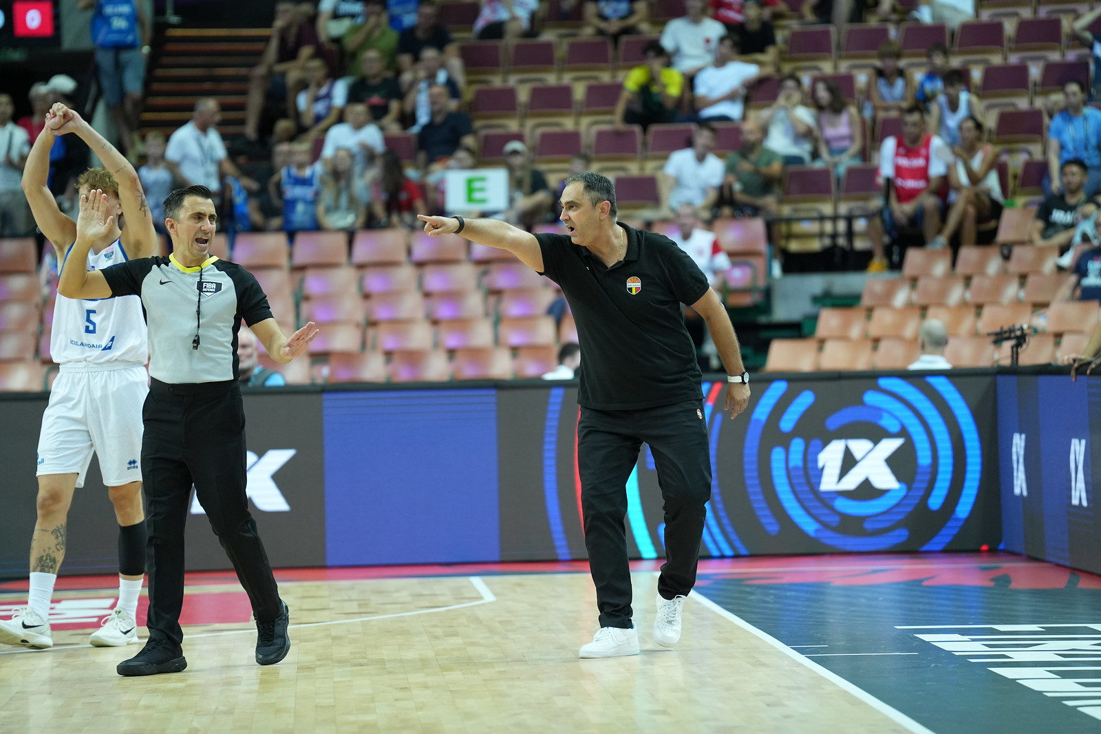 Limoges CSP players met their new coach, Dario Gjergja