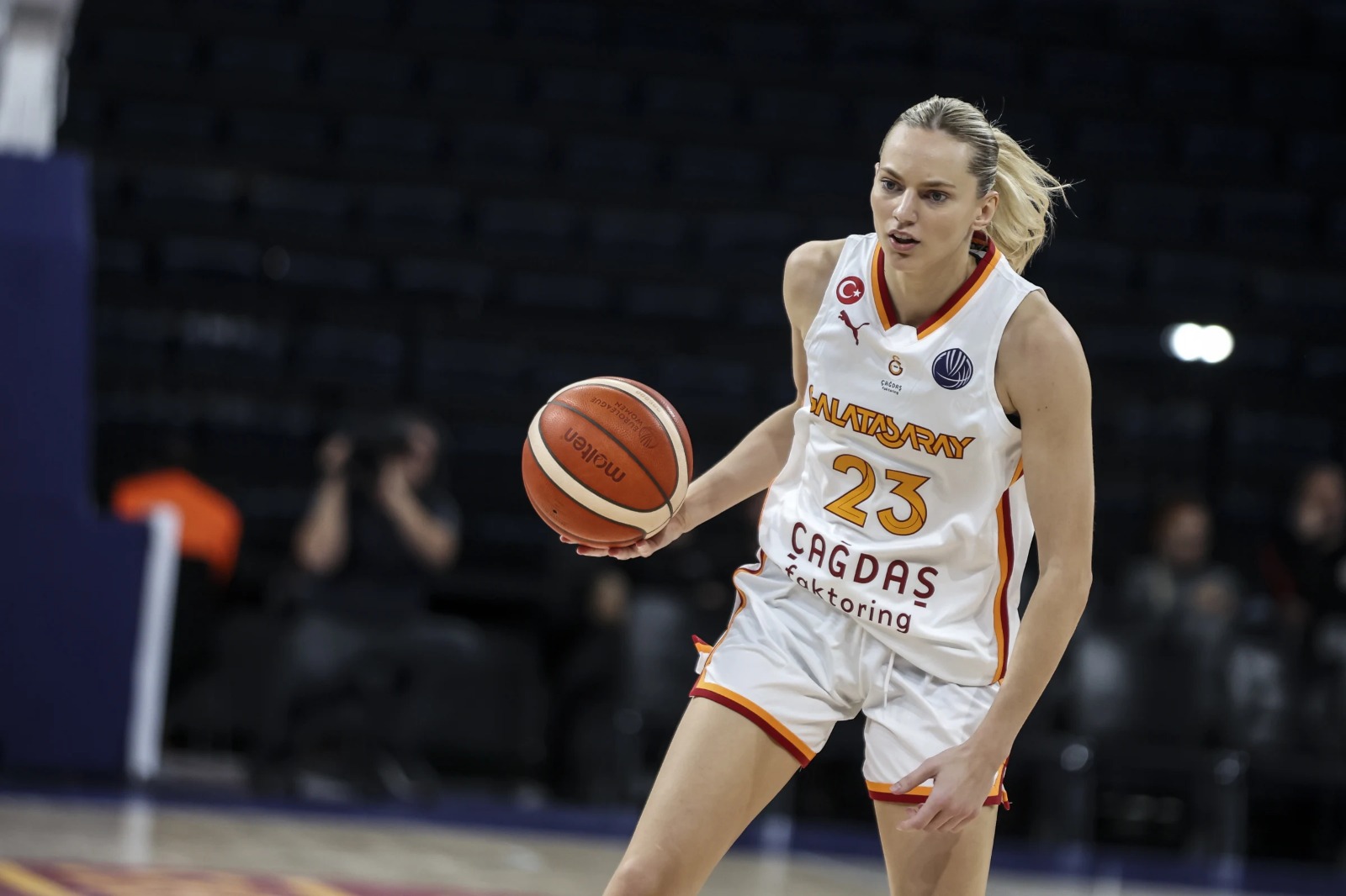 Marine Johannès a livré une performance timide aux tirs mais très collective lors du large succès de Galatasaray face à Sopron en EuroLeague.