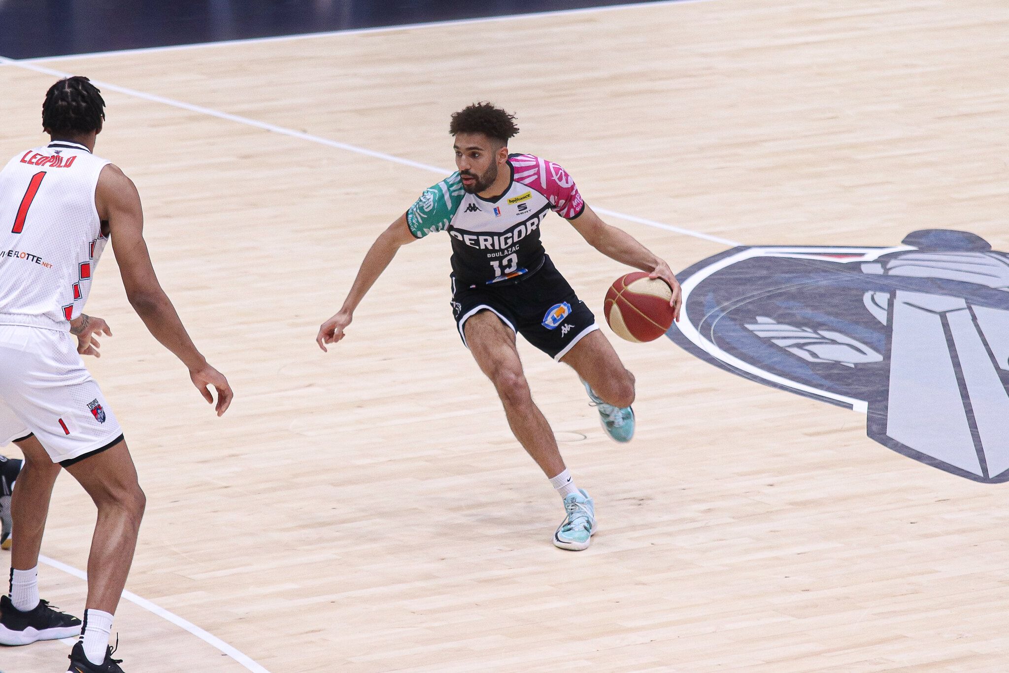 Paul Billong prolonge avec Boulazac BeBasket