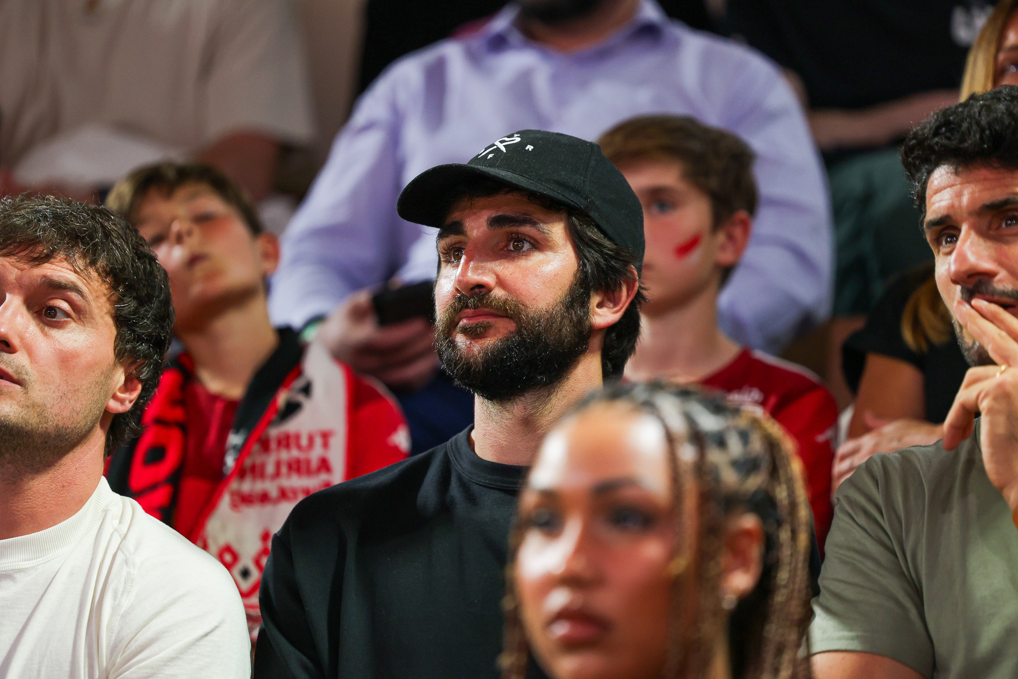Ricky Rubio dans les tribunes de Monaco pour le match de playoffs d'EuroLeague contre Barcelone