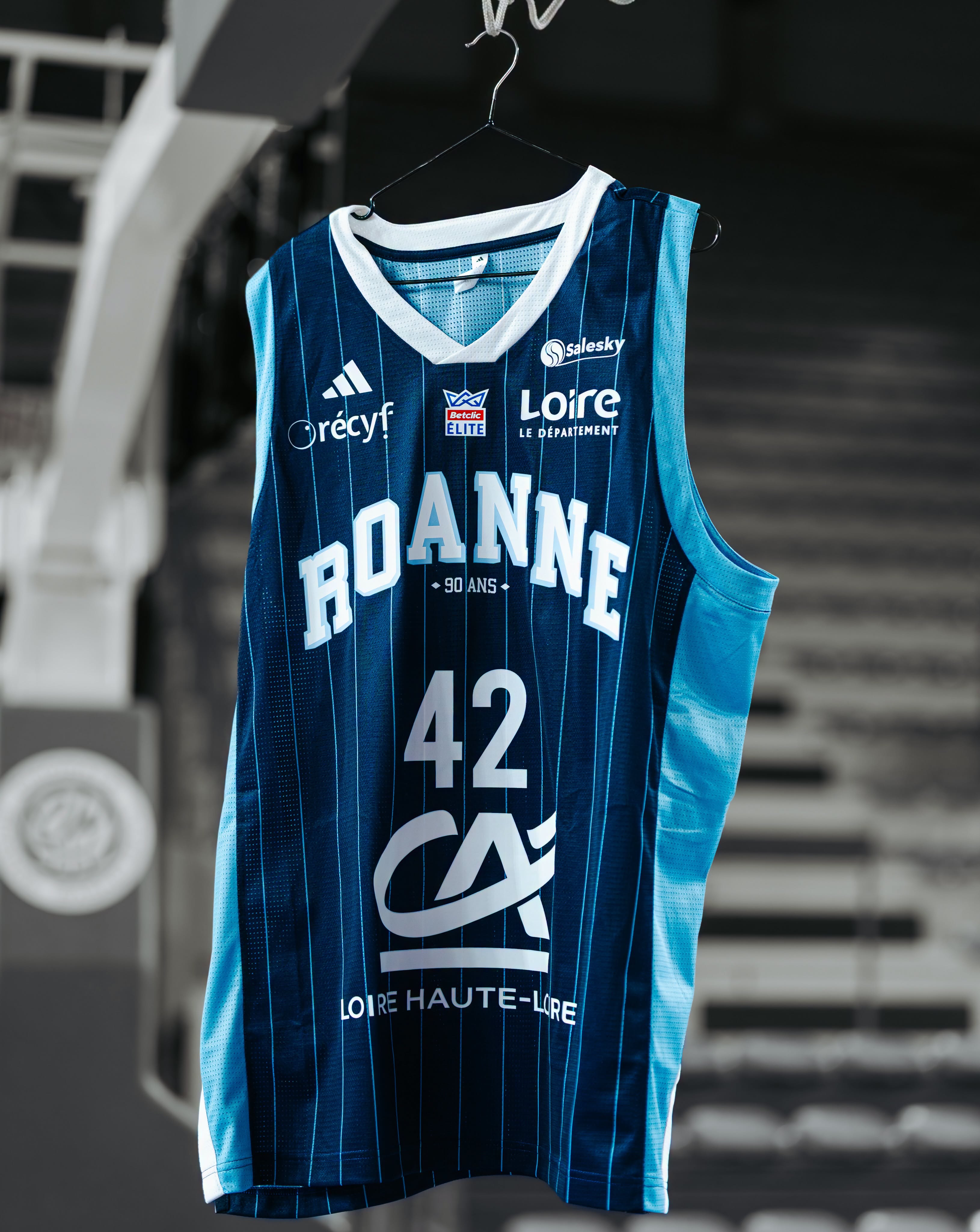 Le maillot bleu. © Chorale Roanne