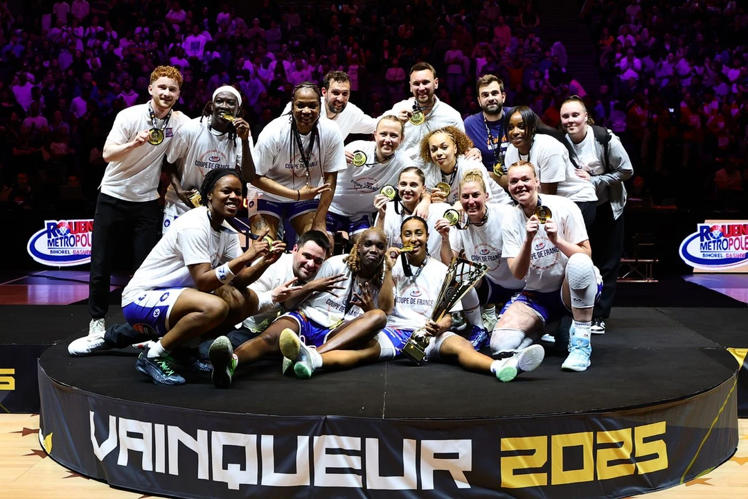 Ce vendredi 25 juillet 2025, la Fédération française de basketball (FFBB) a acté la composition officielle de la Ligue Féminine 2 pour la saison à venir. Une annonce attendue qui confirme la non-participation de l’USBD Alençon et du Tarbes Gespe Bigorre, deux clubs relégués administrativement, et qui acte la fin (ou au moins la mise en […]