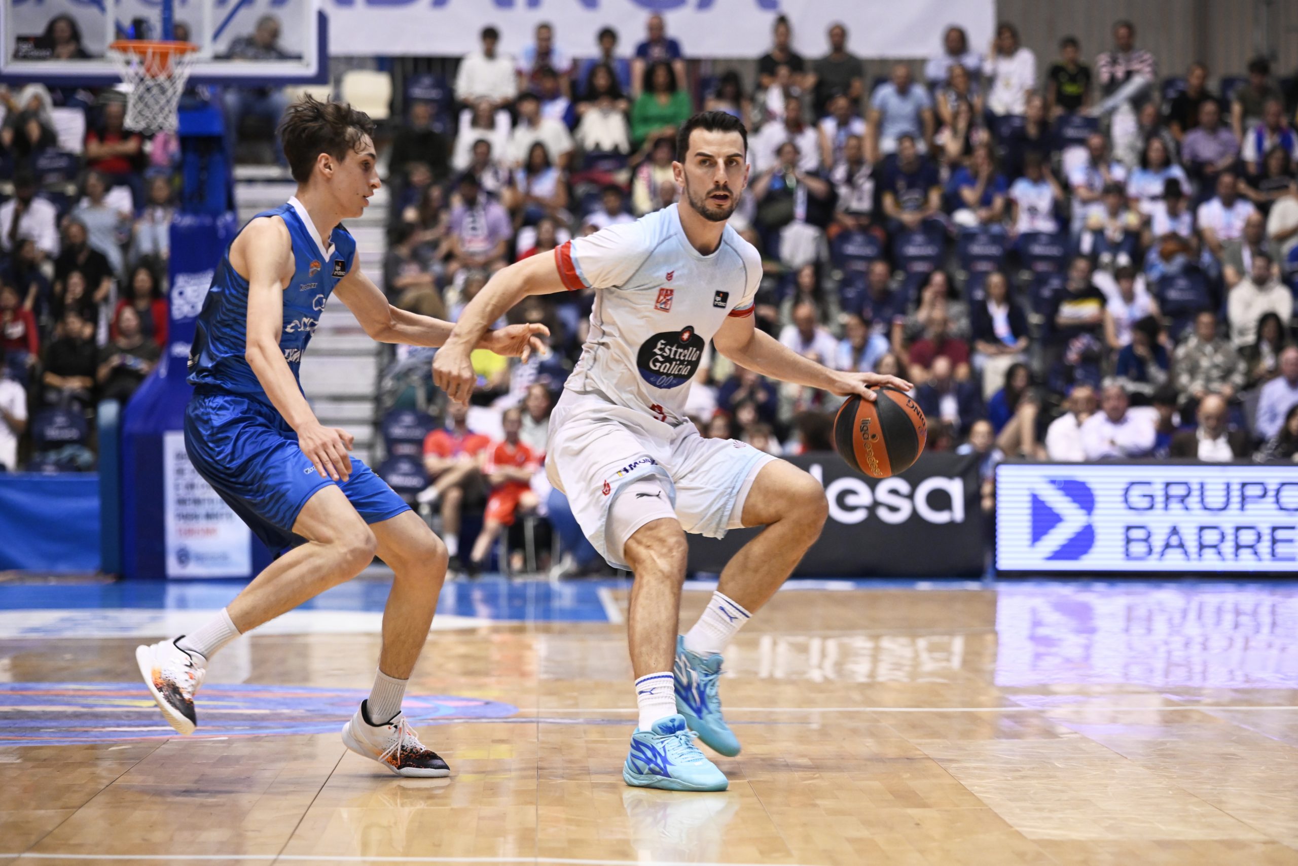 Léo Westermann sous les couleurs d'Obradoiro en 2022-2023