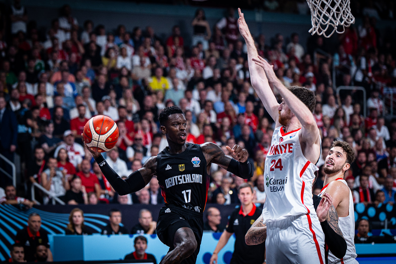 Schroder a été élu MVP de l'EuroBasket 2025