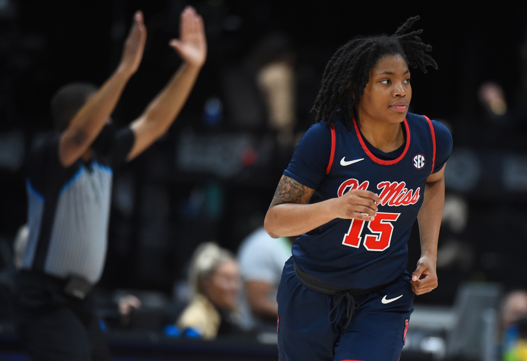 LBWL - Alors que Chartres devait initialement confier sa mène à Kayana Traylor, cette dernière a finalement décidé de ne pas rejoindre le CCBF. Le club a réagi en signant l'ex-meneuse de Landerneau, Angel Baker.