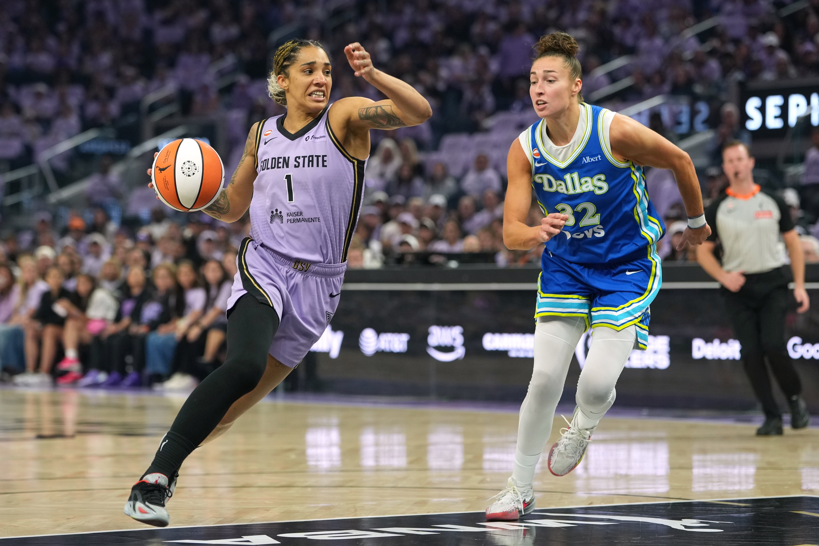 WNBA: Playoffs-Dallas Wings at Golden State Valkyries