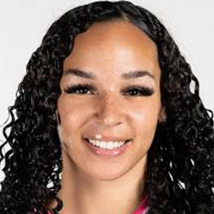Photo_Basketball_Player_Kayana Traylor.jpg