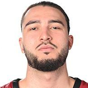 Photo_Basketball_Player_Louis Lesmond.jpg