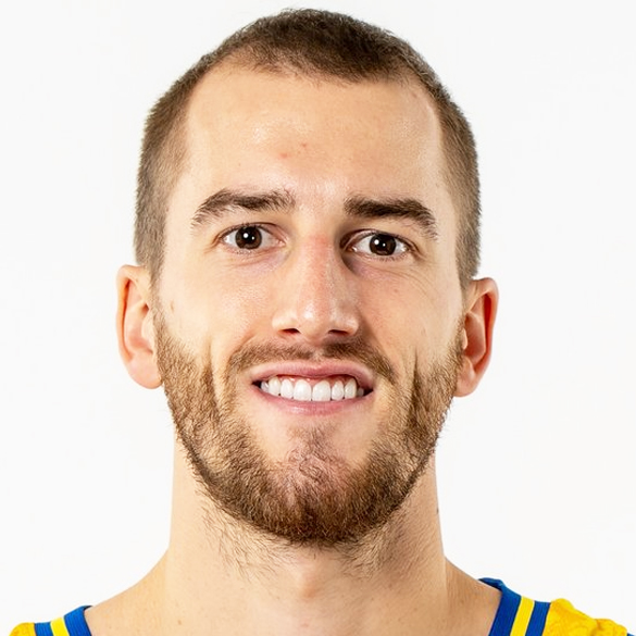 Photo_Basketball_Player_Matt Thomas.jpg