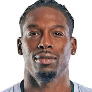 Photo_Basketball_Player_Mike Okauru.jpg